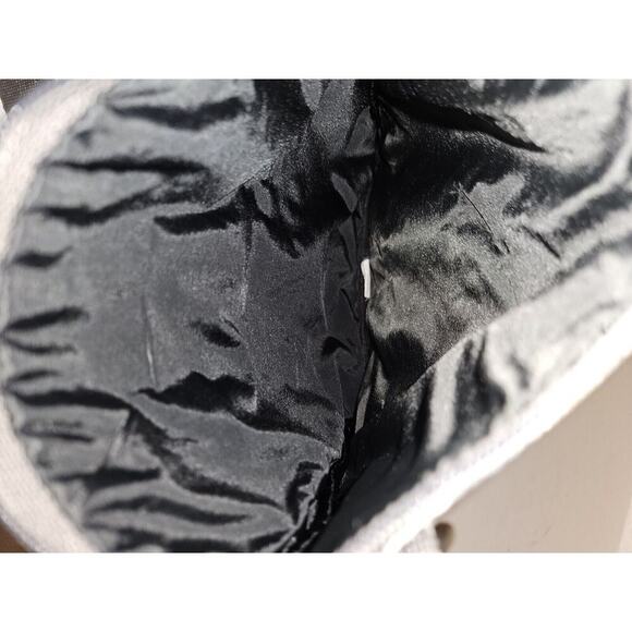 LeSportsac 3 Zipper Crossbody Purse Bag Multicolor Adjustable Strap 9”x7” - Picture 10 of 10